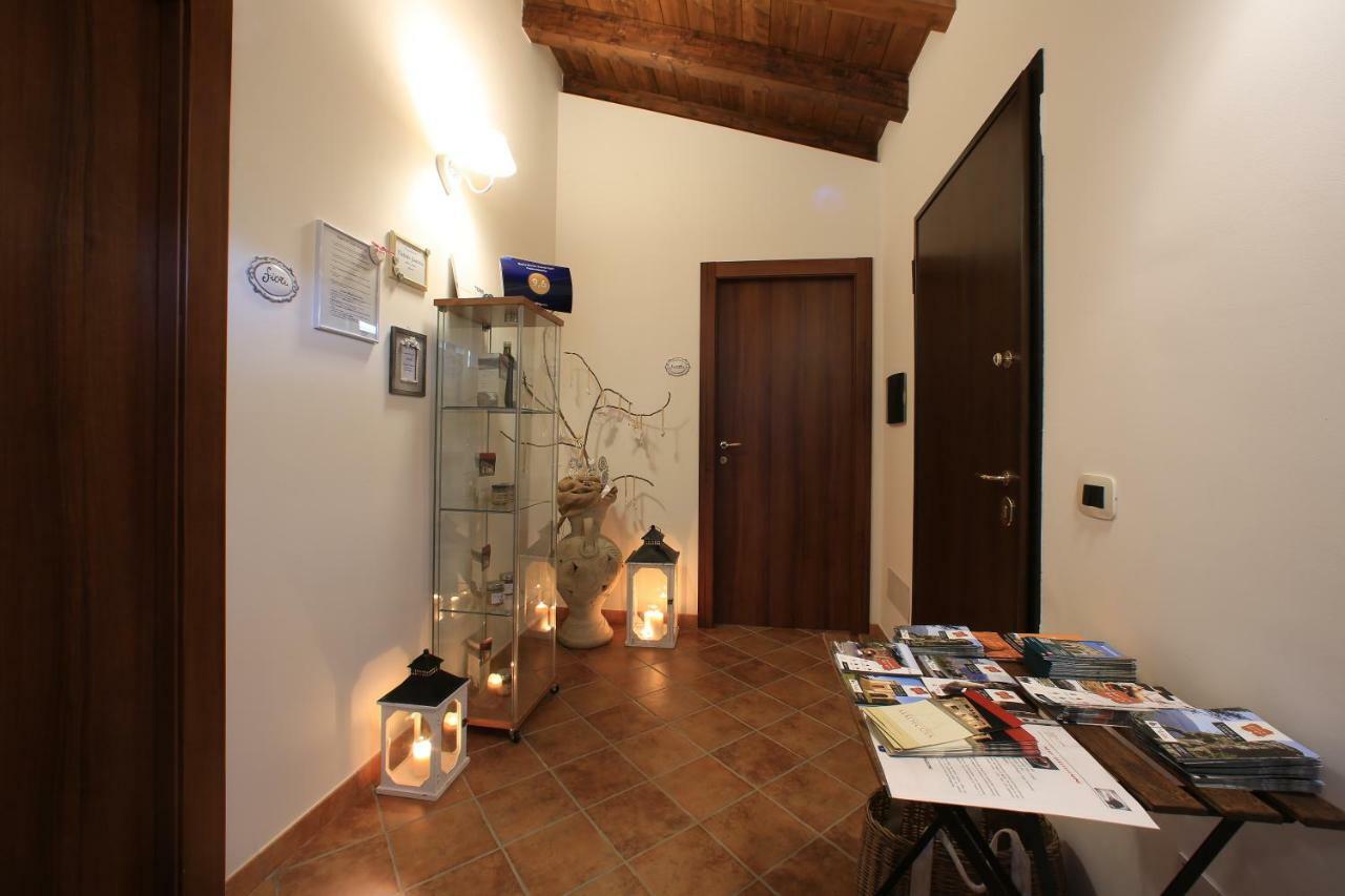 Maison d'hôtes Casale Madeccia à Sonnino Extérieur photo