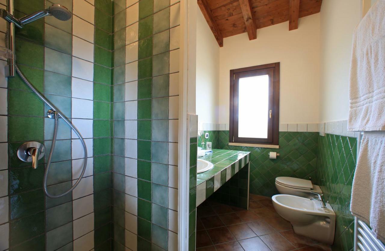 Maison d'hôtes Casale Madeccia à Sonnino Extérieur photo