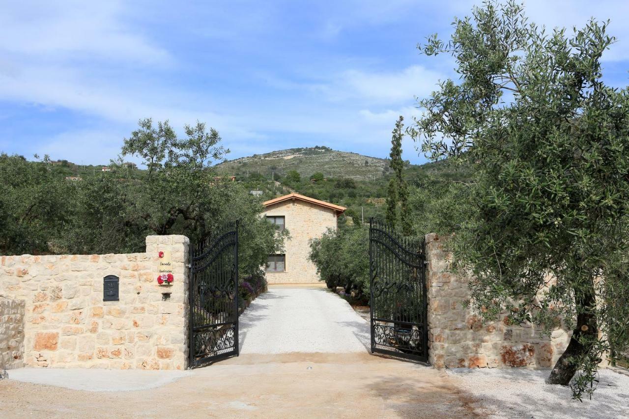 Maison d'hôtes Casale Madeccia à Sonnino Extérieur photo